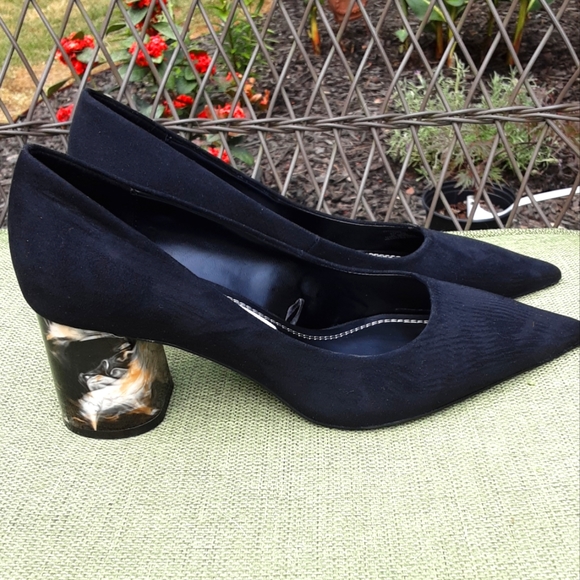 Zara Shoes Zara Faux Suede Pointed Toe Pumps With Chunky Heel